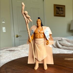 Vintage action figure Chief Powhatan from 1995 Disney film Pocahontas